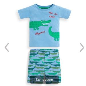 NEW Short Alligator Snug Fit Pajamas 12-18 months